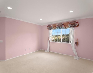 12046 Windom Peak Way - Photo Thumbnail 11