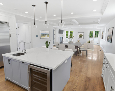 7214 Mccool Avenue - Photo Thumbnail 5