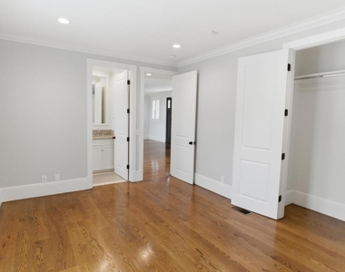 7214 Mccool Avenue - Photo Thumbnail 14