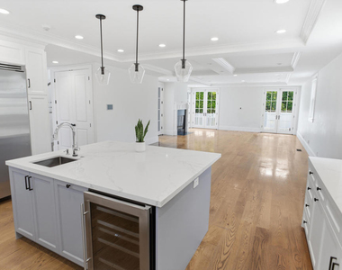 7214 Mccool Avenue - Photo Thumbnail 6