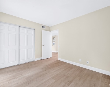 24612 Zena Court - Photo Thumbnail 29