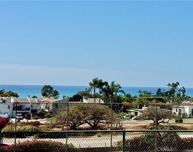 2501 S El Camino Real - Photo Thumbnail 17