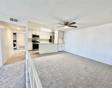 2501 S El Camino Real - Photo Thumbnail 4
