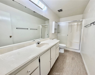 2501 S El Camino Real - Photo Thumbnail 10