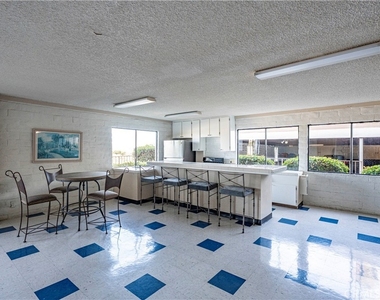 2501 S El Camino Real - Photo Thumbnail 21