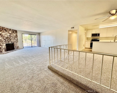 2501 S El Camino Real - Photo Thumbnail 2