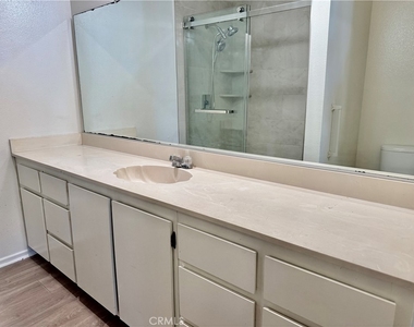 2501 S El Camino Real - Photo Thumbnail 15
