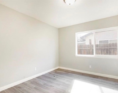 5886 Sky Meadow - Photo Thumbnail 6