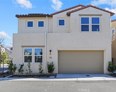 732 Jasper - Photo Thumbnail 1