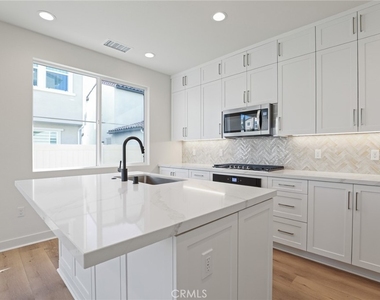 732 Jasper - Photo Thumbnail 12