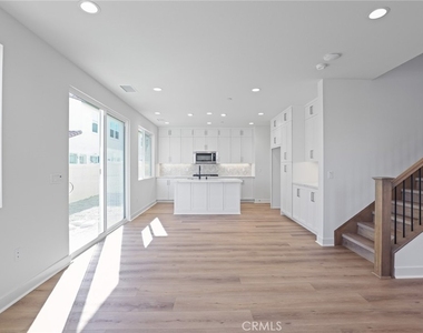 732 Jasper - Photo Thumbnail 8