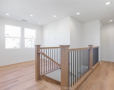 732 Jasper - Photo Thumbnail 20
