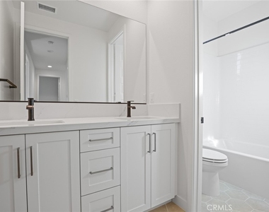 732 Jasper - Photo Thumbnail 28