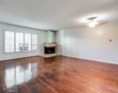 10793 Onyx Court - Photo Thumbnail 3