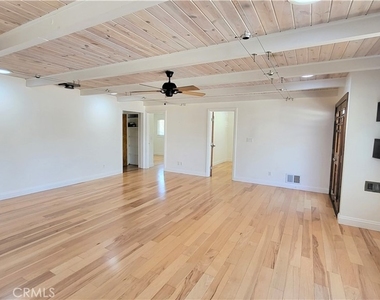 1150 E 36th Street - Photo Thumbnail 2