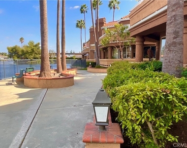 22814 Sailwind Way - Photo Thumbnail 21