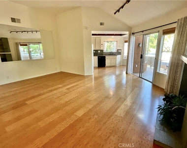22814 Sailwind Way - Photo Thumbnail 5