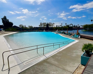 22814 Sailwind Way - Photo Thumbnail 26