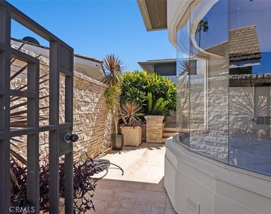 1535 Dolphin Terrace - Photo Thumbnail 20