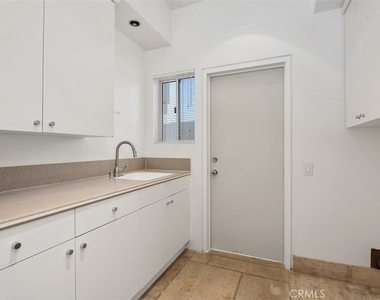 1535 Dolphin Terrace - Photo Thumbnail 19