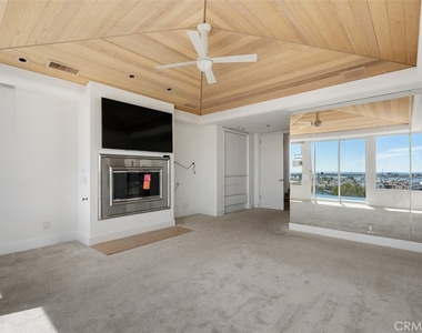 1535 Dolphin Terrace - Photo Thumbnail 12