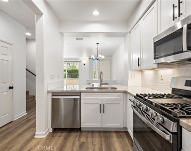 25 Via Vicini - Photo Thumbnail 31