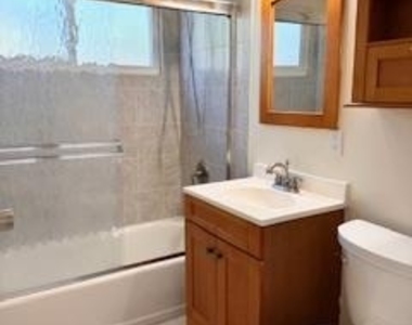 898 Brent Drive - Photo Thumbnail 8