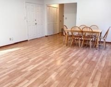 898 Brent Drive - Photo Thumbnail 5