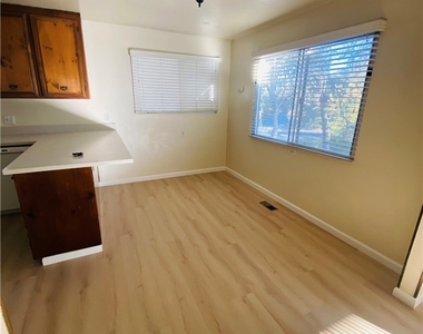 20569 Powder Horn - Photo Thumbnail 22