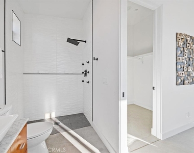 4853 Avenida Del Sol - Photo Thumbnail 15