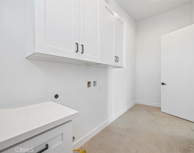 4853 Avenida Del Sol - Photo Thumbnail 18