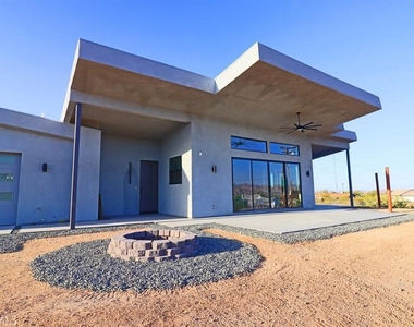 4853 Avenida Del Sol - Photo Thumbnail 1