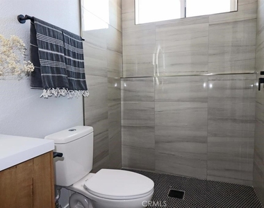 4853 Avenida Del Sol - Photo Thumbnail 13