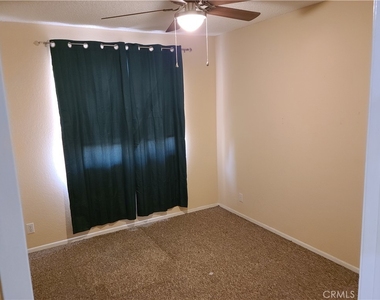 998 Ashford Circle - Photo Thumbnail 13
