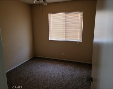 998 Ashford Circle - Photo Thumbnail 12