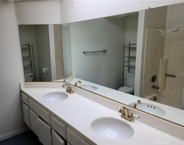 998 Ashford Circle - Photo Thumbnail 15