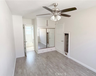 4123 Ocean View Blvd - Photo Thumbnail 9