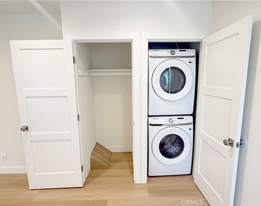 4123 Ocean View Blvd - Photo Thumbnail 2
