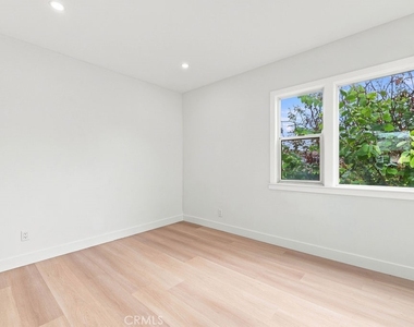 1211 Cole Avenue - Photo Thumbnail 15