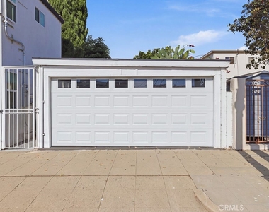 1211 Cole Avenue - Photo Thumbnail 2