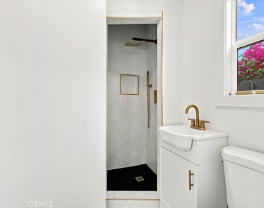 1211 Cole Avenue - Photo Thumbnail 12