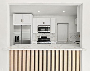 1211 Cole Avenue - Photo Thumbnail 5