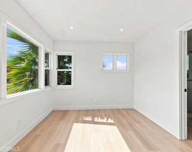 1205 Cole Avenue - Photo Thumbnail 18