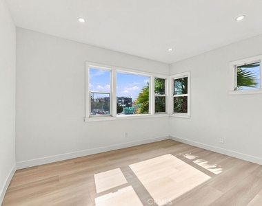 1205 Cole Avenue - Photo Thumbnail 17