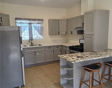 13745 Vellanto Way - Photo Thumbnail 18