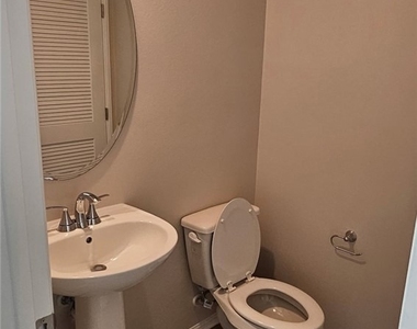 1139 Tropic Court - Photo Thumbnail 15
