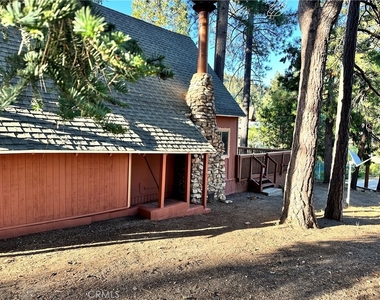 2242 Deep Creek Drive - Photo Thumbnail 7