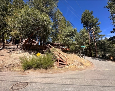 2242 Deep Creek Drive - Photo Thumbnail 3