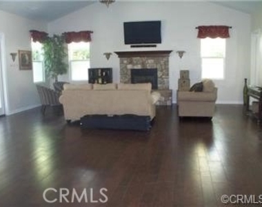 13201 Stellar - Photo Thumbnail 23
