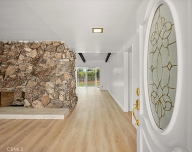 2285 N Indian Hill - Photo Thumbnail 6